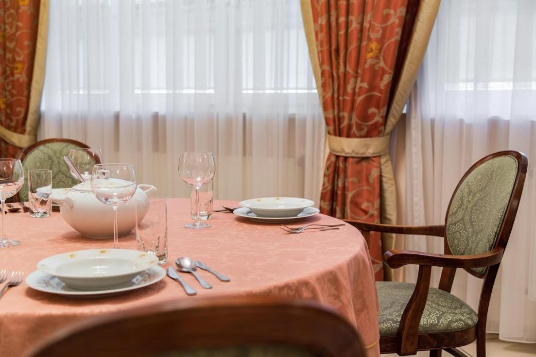 Kompleks Restauracyjno-Noclegowy Rubikon Люблин Екстериор снимка