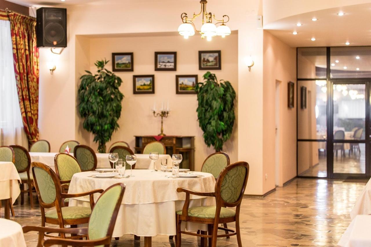 Kompleks Restauracyjno-Noclegowy Rubikon Люблин Екстериор снимка